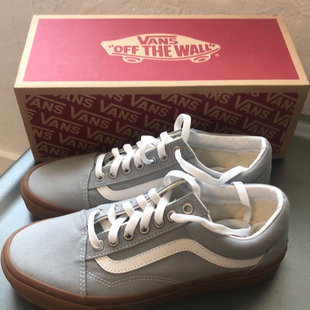 Vans baby blue old school, Size 9 Womens